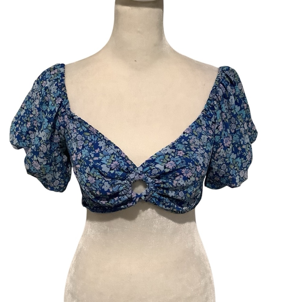 Wild Fable Blue Floral Puff Sleeve Crop Top
